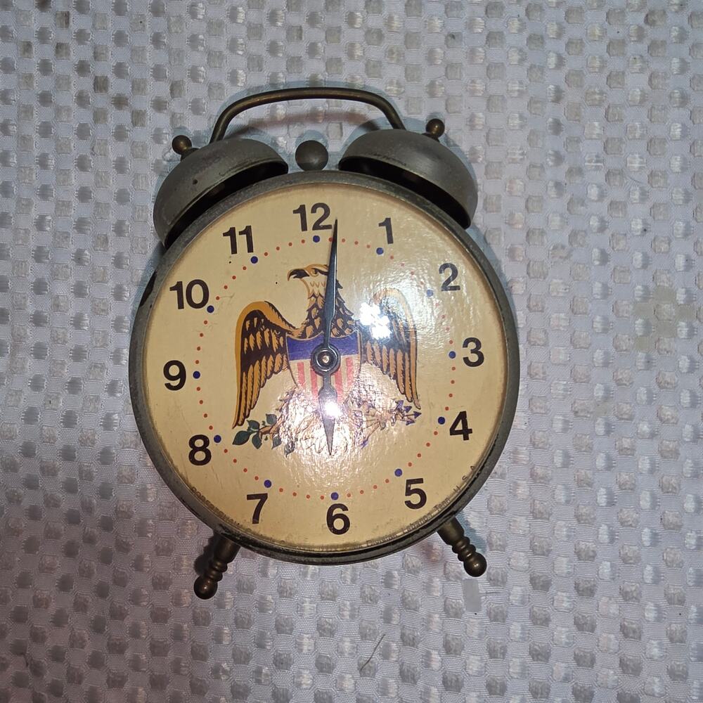 VINTAGE ROBERT SHAW ALARM CLOCK METAL
